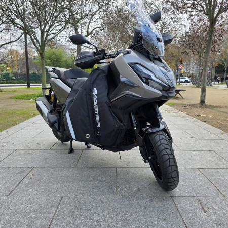HONDA ADV 350 AVEC OPTIONS